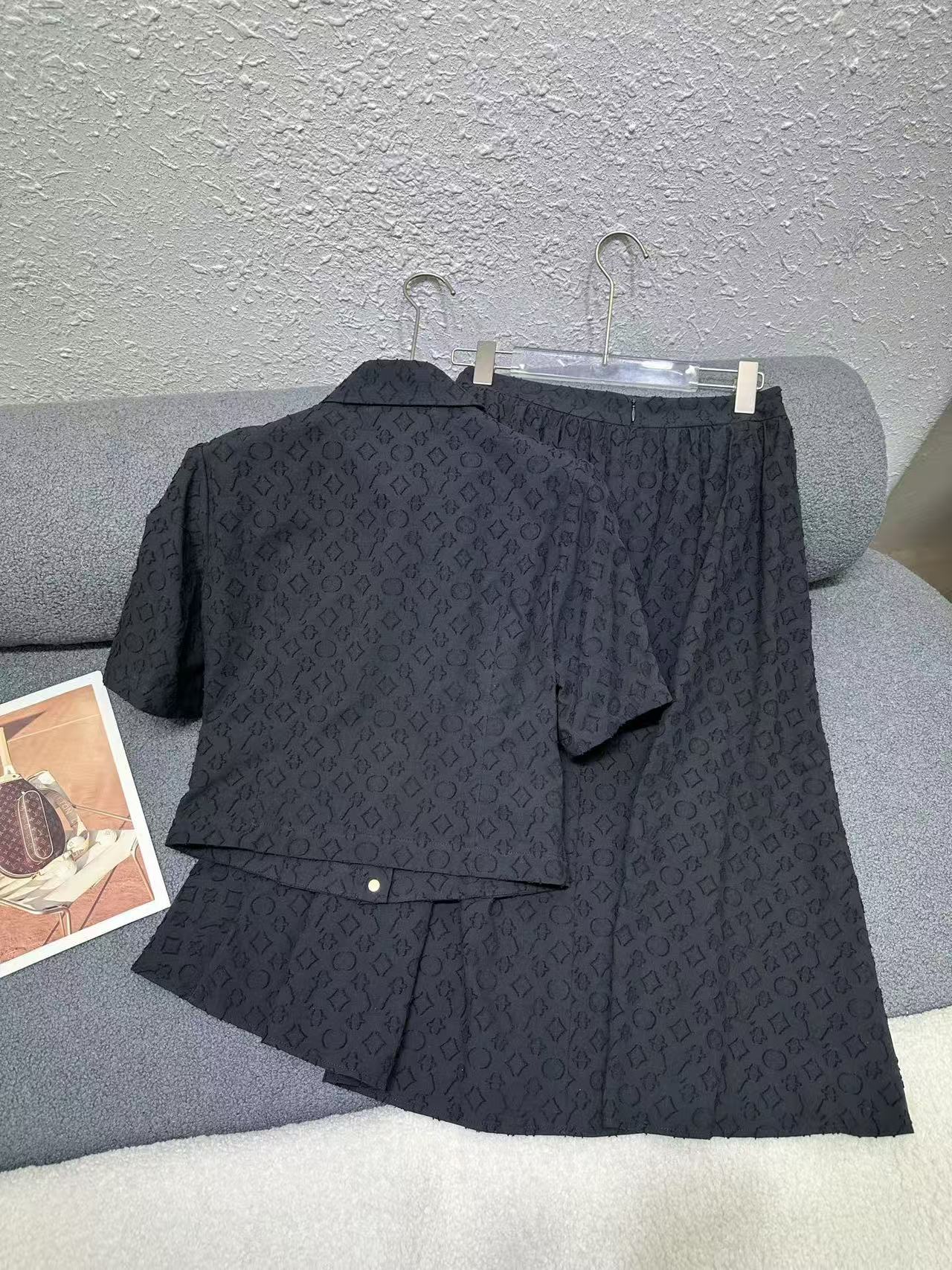 LV高級ジャカードシャツ＆スカート 2点セット【50％割引+送料無料】