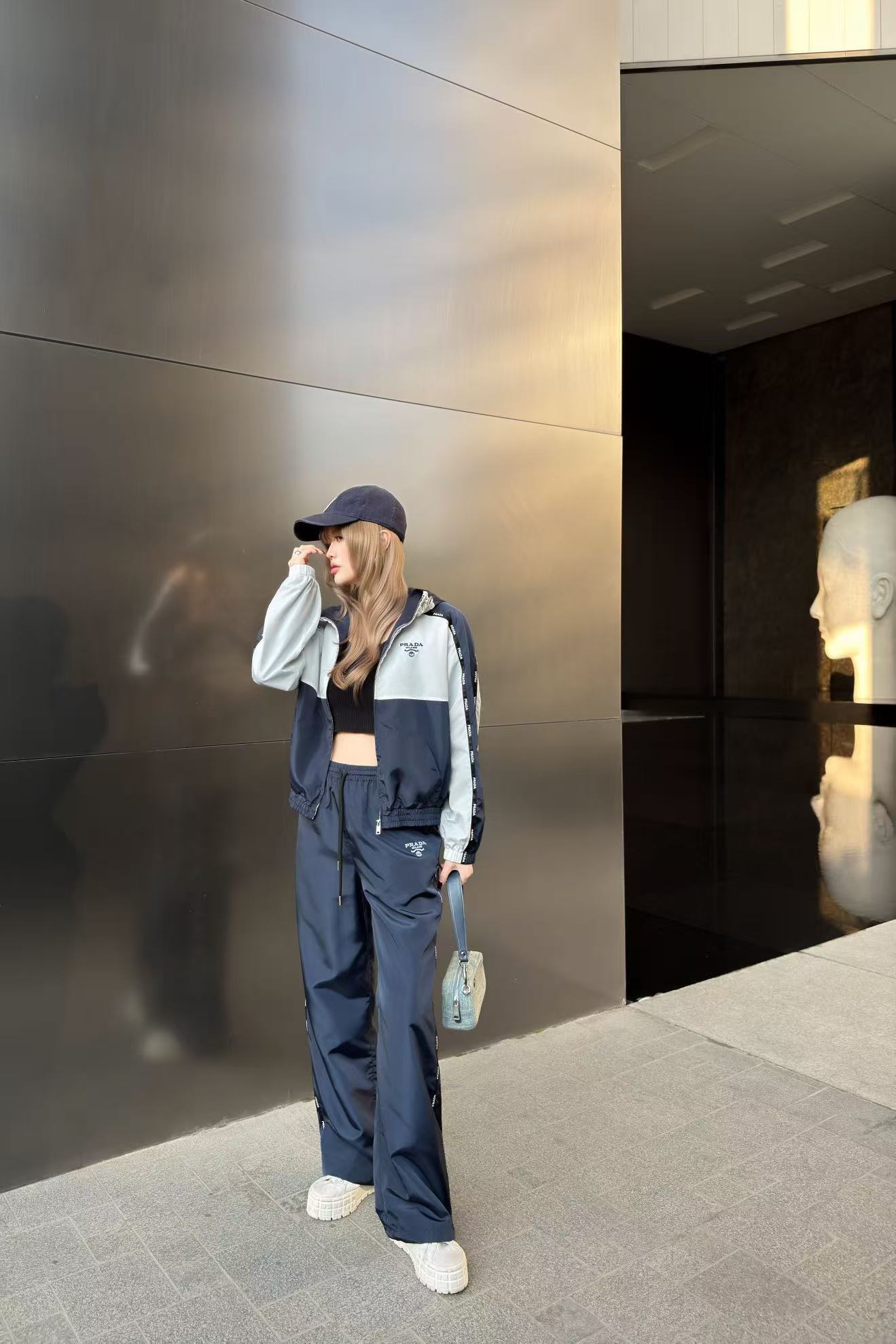 PR4DA 高品質ウィンドブレーカー＆パンツ 2点セット【50％割引+送料無料】