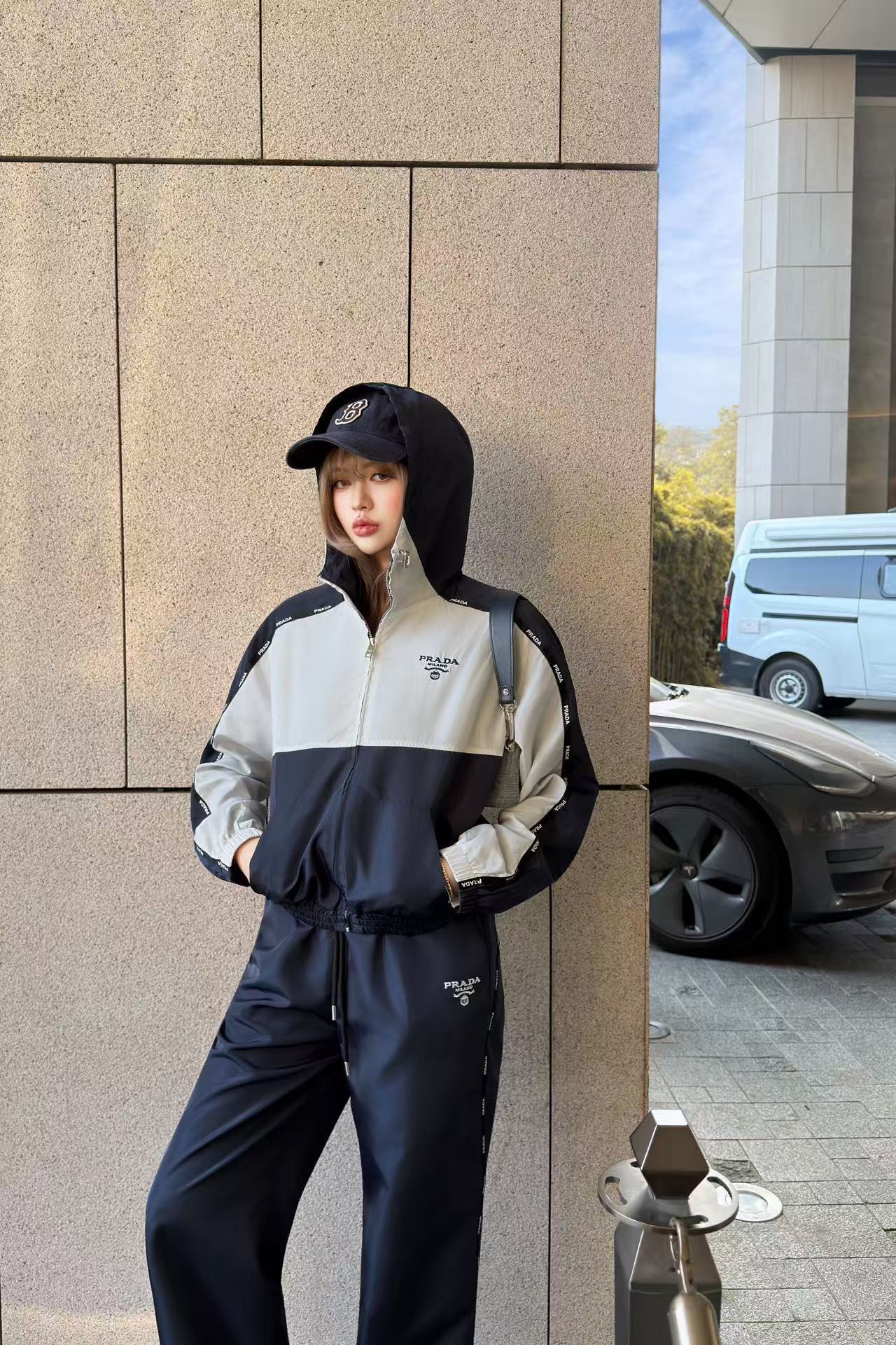 PR4DA 高品質ウィンドブレーカー＆パンツ 2点セット【50％割引+送料無料】