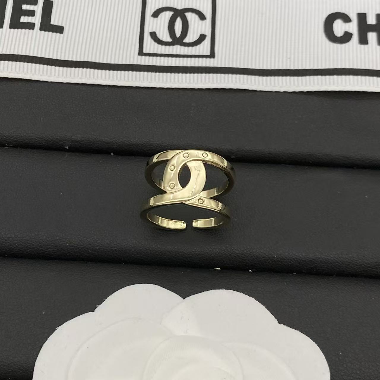 CHANE1 ダブルC 中空リング【50％割引+送料無料】
