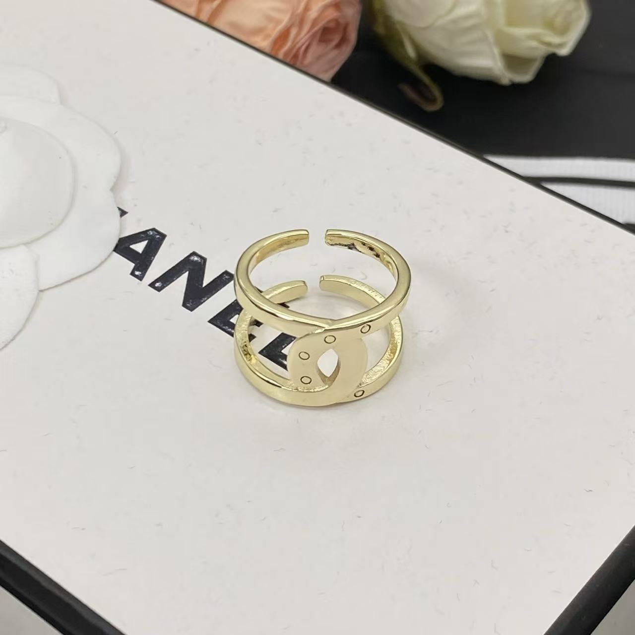 CHANE1 ダブルC 中空リング【50％割引+送料無料】