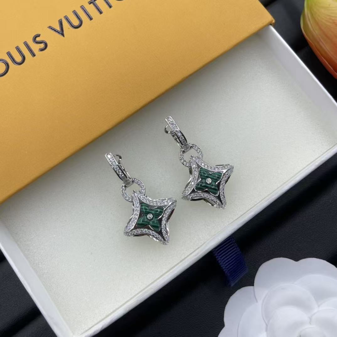 LV 四つ葉のクローバー ダイヤモンドフープピアス【50％割引+送料無料】