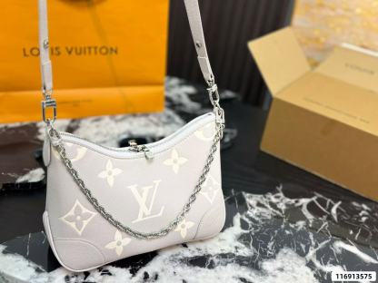 LV チェーン・クロワッサン・バッグ【50％割引+送料無料】