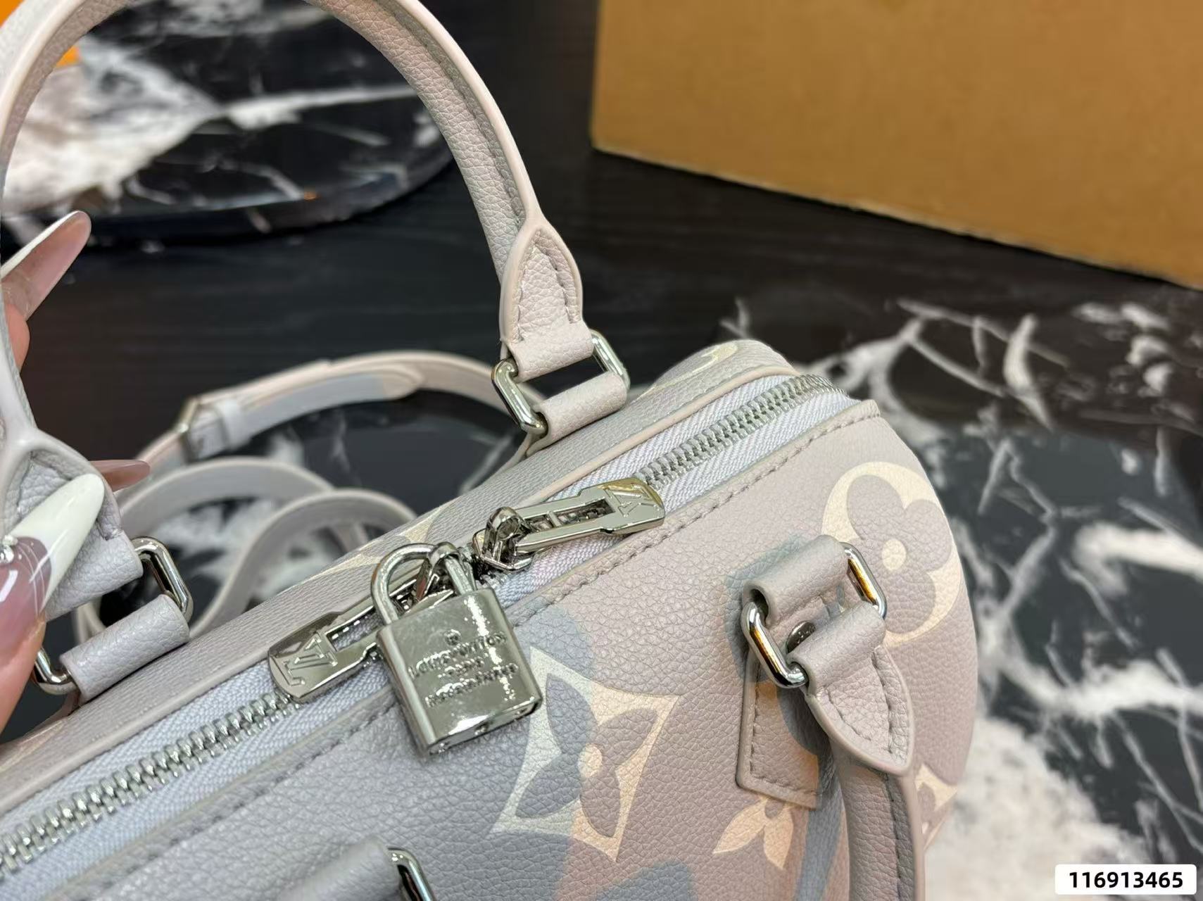 LV Speedyハンドバッグ【50％割引+送料無料】