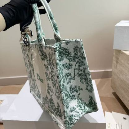 DI0R Book toteショッピングバッグ【50％割引+送料無料】