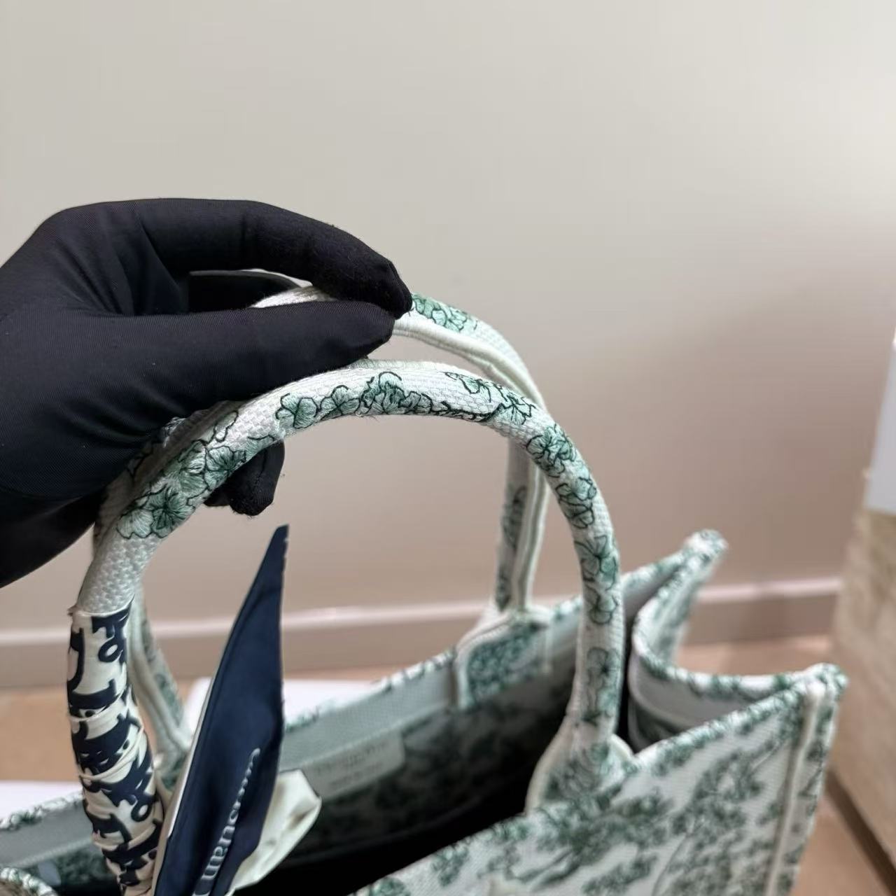 DI0R Book toteショッピングバッグ【50％割引+送料無料】