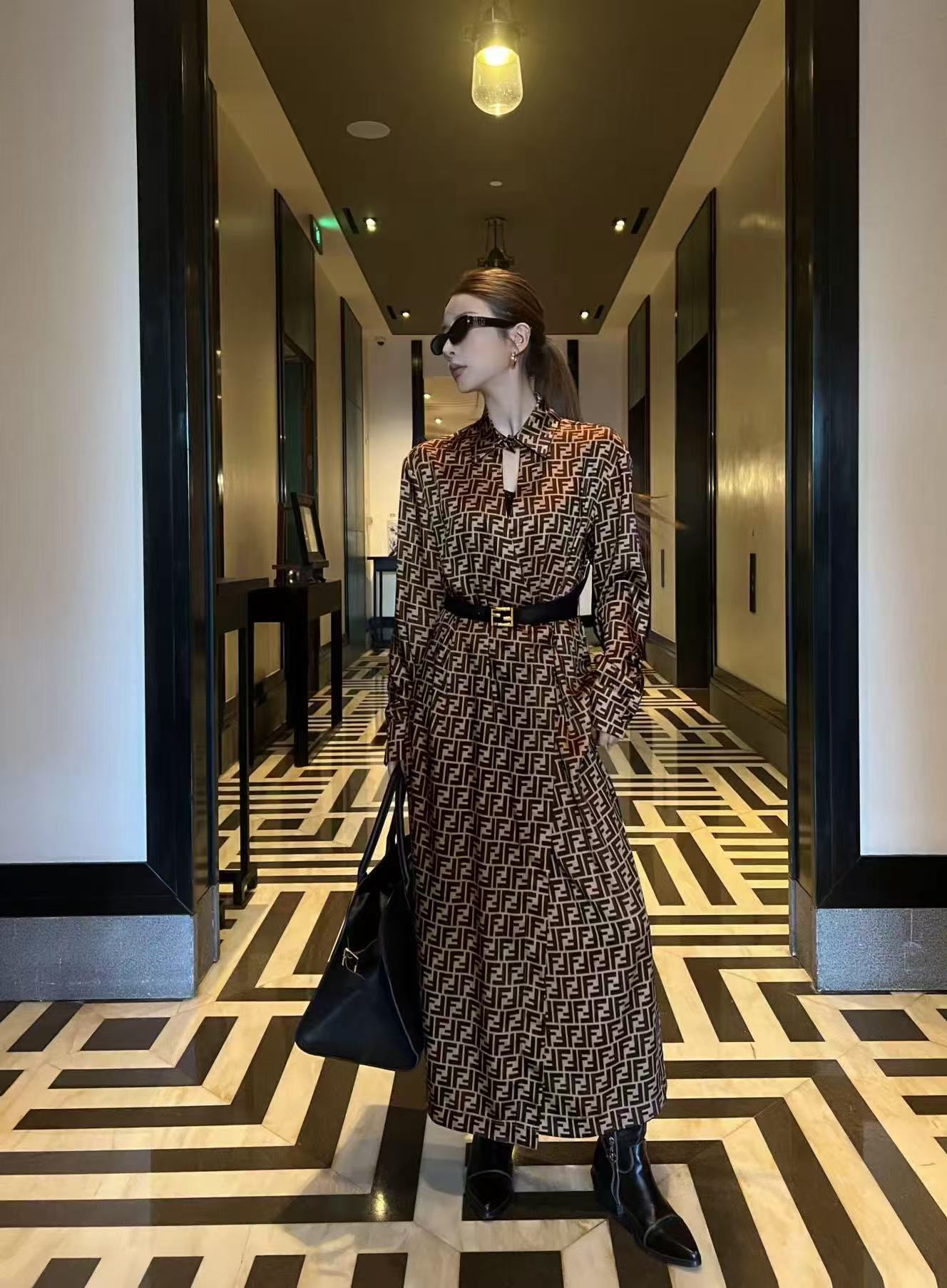 FENDI FF シルクロングスリーブドレス【50％割引+送料無料】