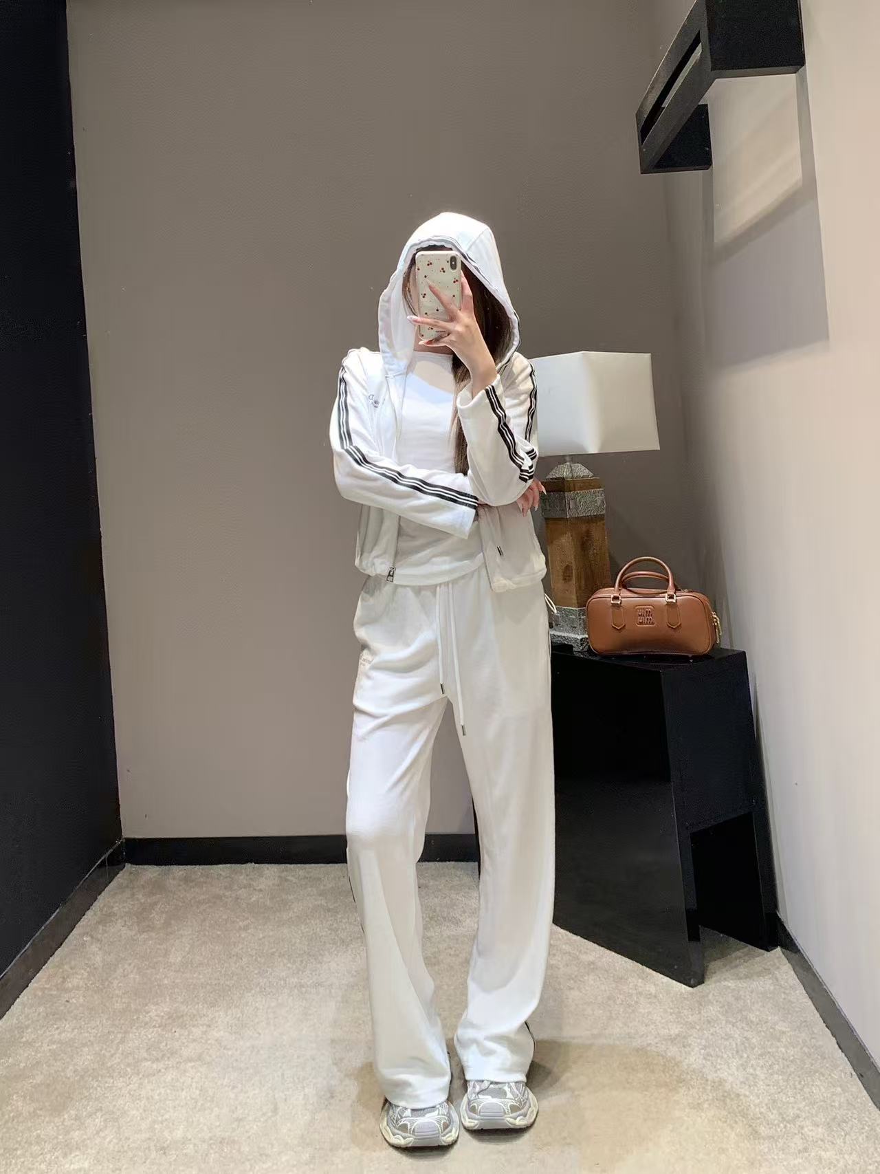 DI0R刺繍入りレタージャケット＋パンツのツーピースセット【50％割引+送料無料】