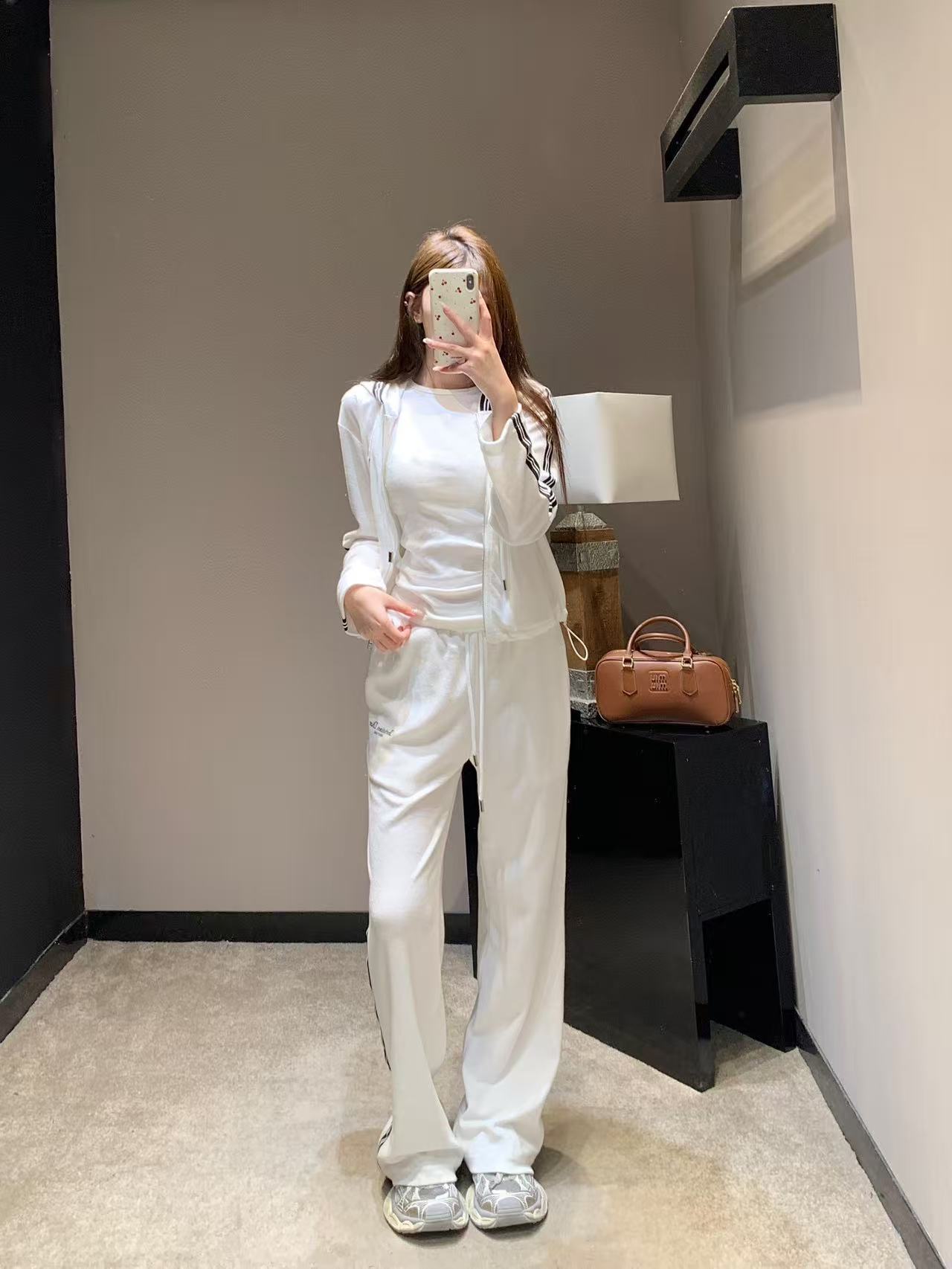 DI0R刺繍入りレタージャケット＋パンツのツーピースセット【50％割引+送料無料】