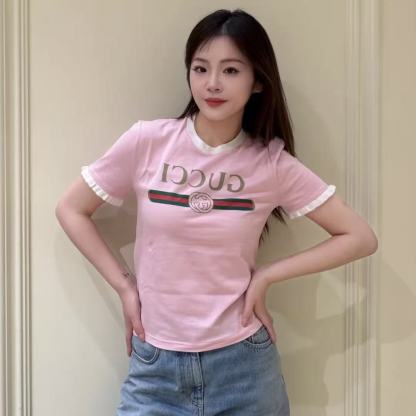 GUCC1 フリルレターTシャツ【50％割引+送料無料】