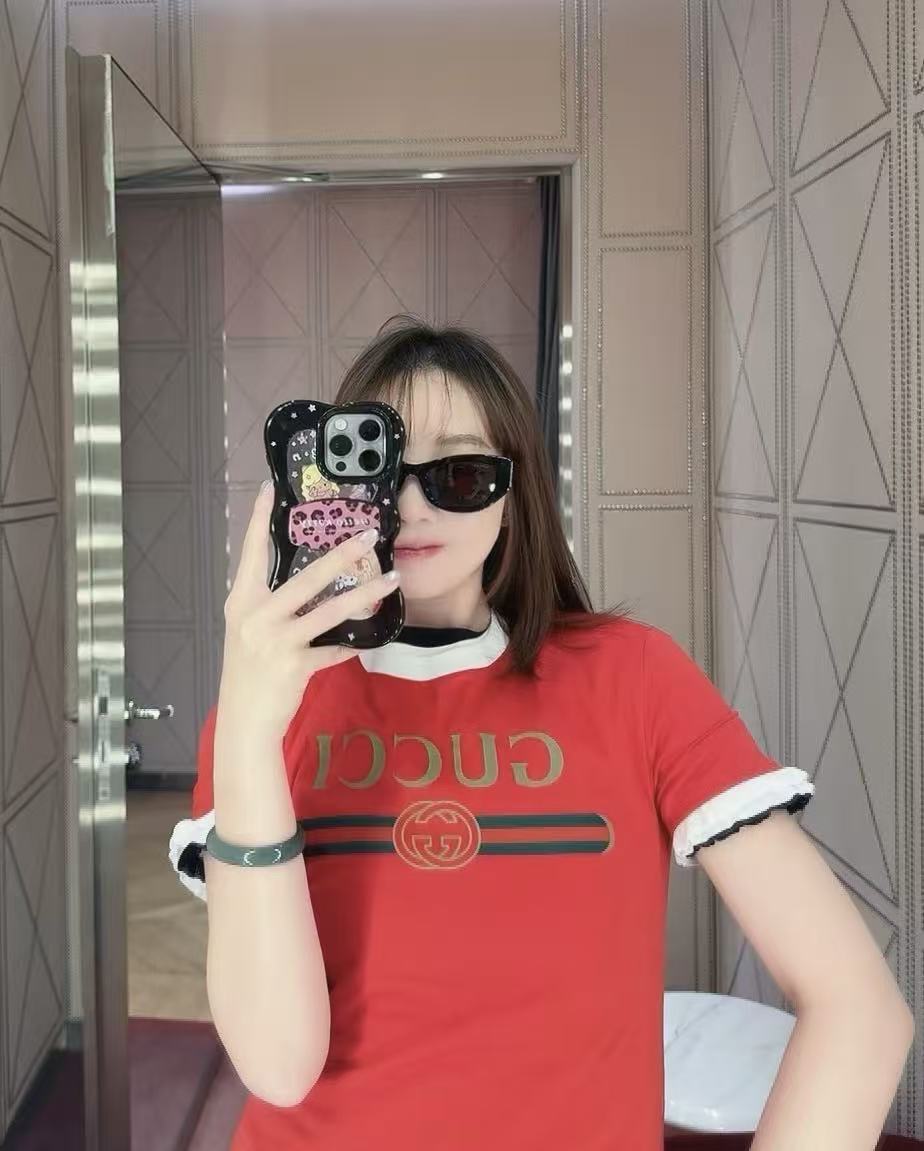 GUCC1 フリルレターTシャツ【50％割引+送料無料】