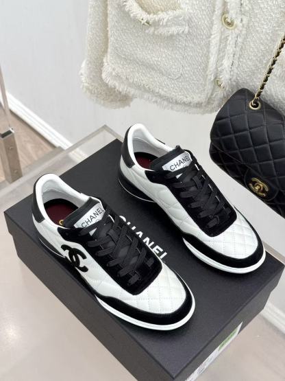 CHANE1 高品質ダブルC ブラック＆ホワイト カジュアルシューズ【50％割引+送料無料】