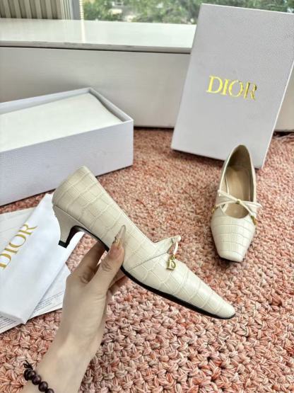 DI0R高品質CDレザーローヒールシューズ【50％割引+送料無料】