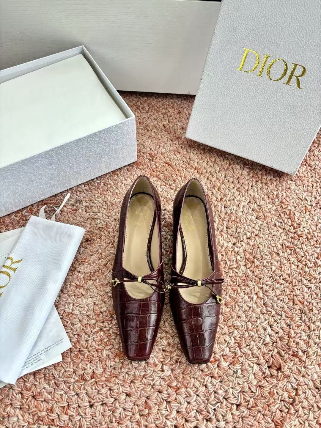 DI0R高品質CDレザーローヒールシューズ【50％割引+送料無料】