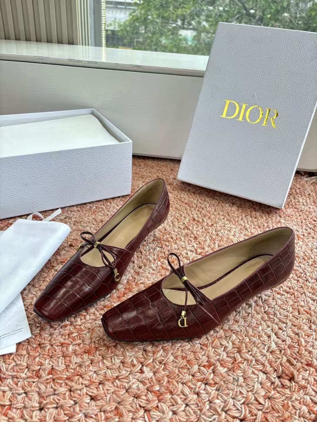 DI0R高品質CDレザーローヒールシューズ【50％割引+送料無料】