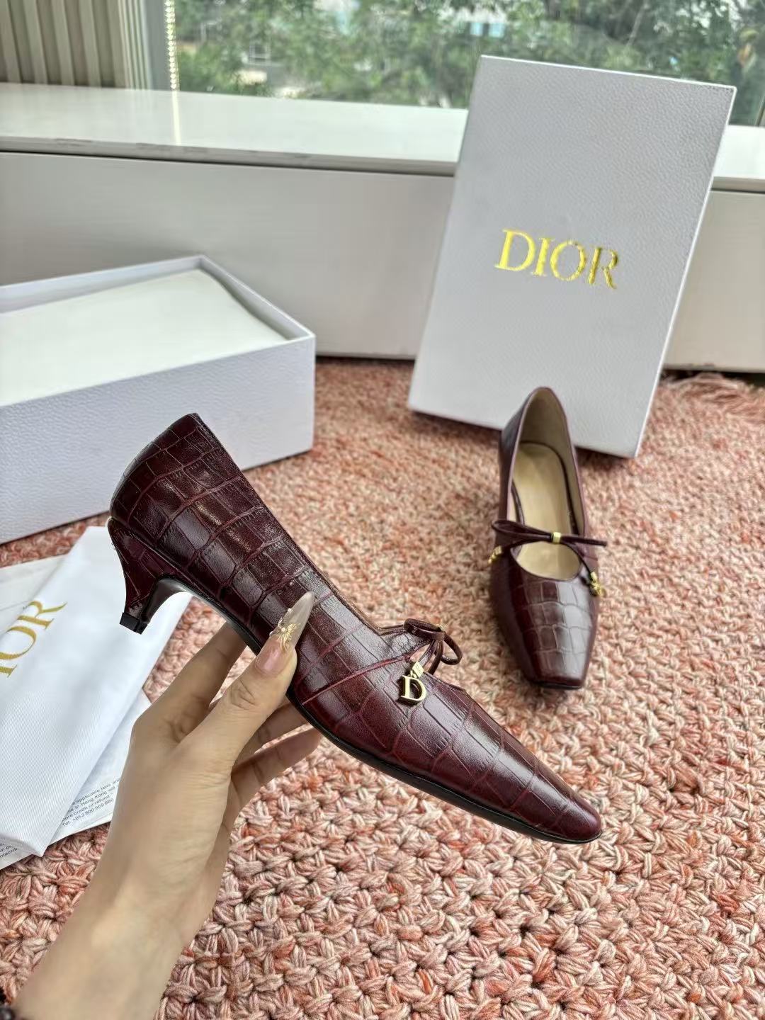 DI0R高品質CDレザーローヒールシューズ【50％割引+送料無料】