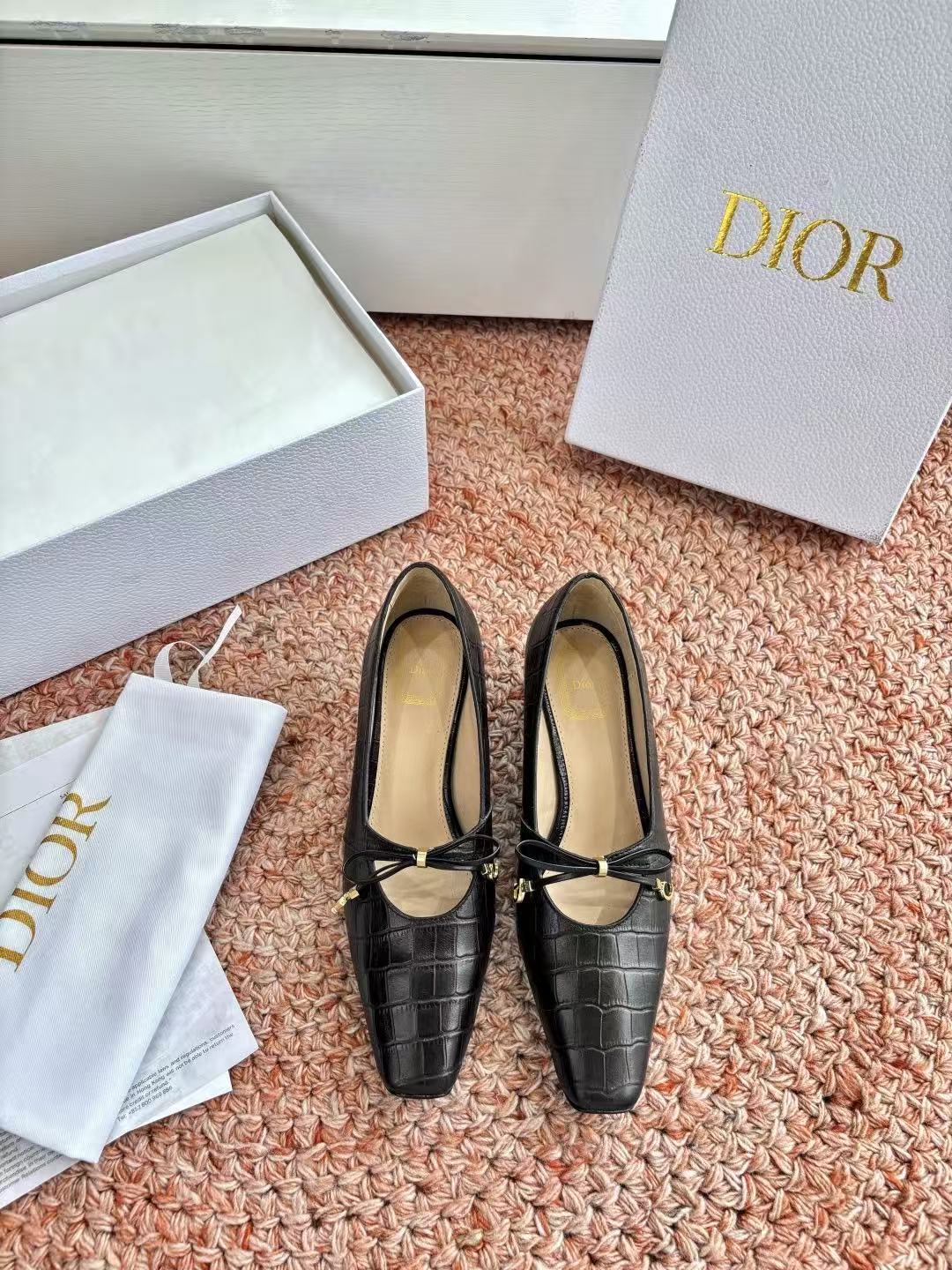 DI0R高品質CDレザーローヒールシューズ【50％割引+送料無料】