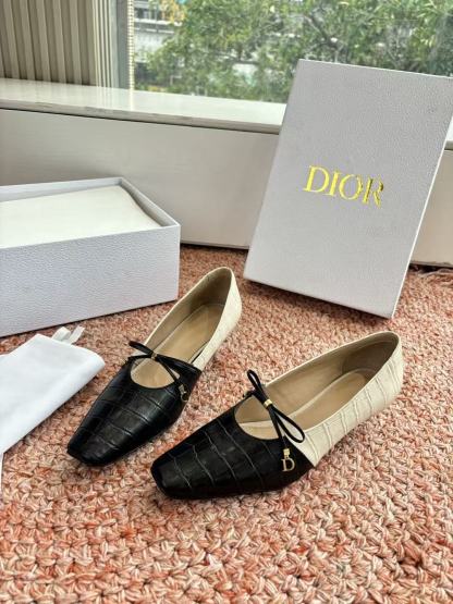 DI0R高品質CDレザーローヒールシューズ【50％割引+送料無料】