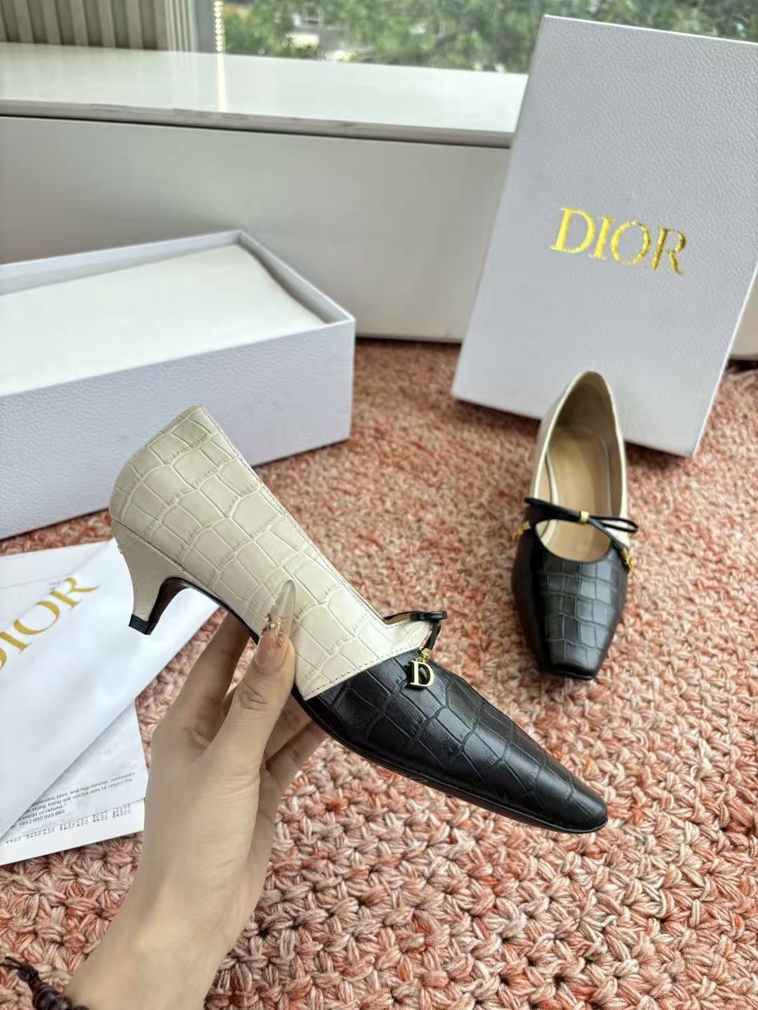 DI0R高品質CDレザーローヒールシューズ【50％割引+送料無料】