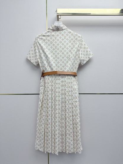 LVプリント柄の半袖ワンピース【50％割引+送料無料】