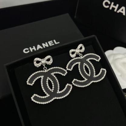 CHANE1 ダブルC バタフライ ダイヤモンド スタッドピアス【50％割引+送料無料】