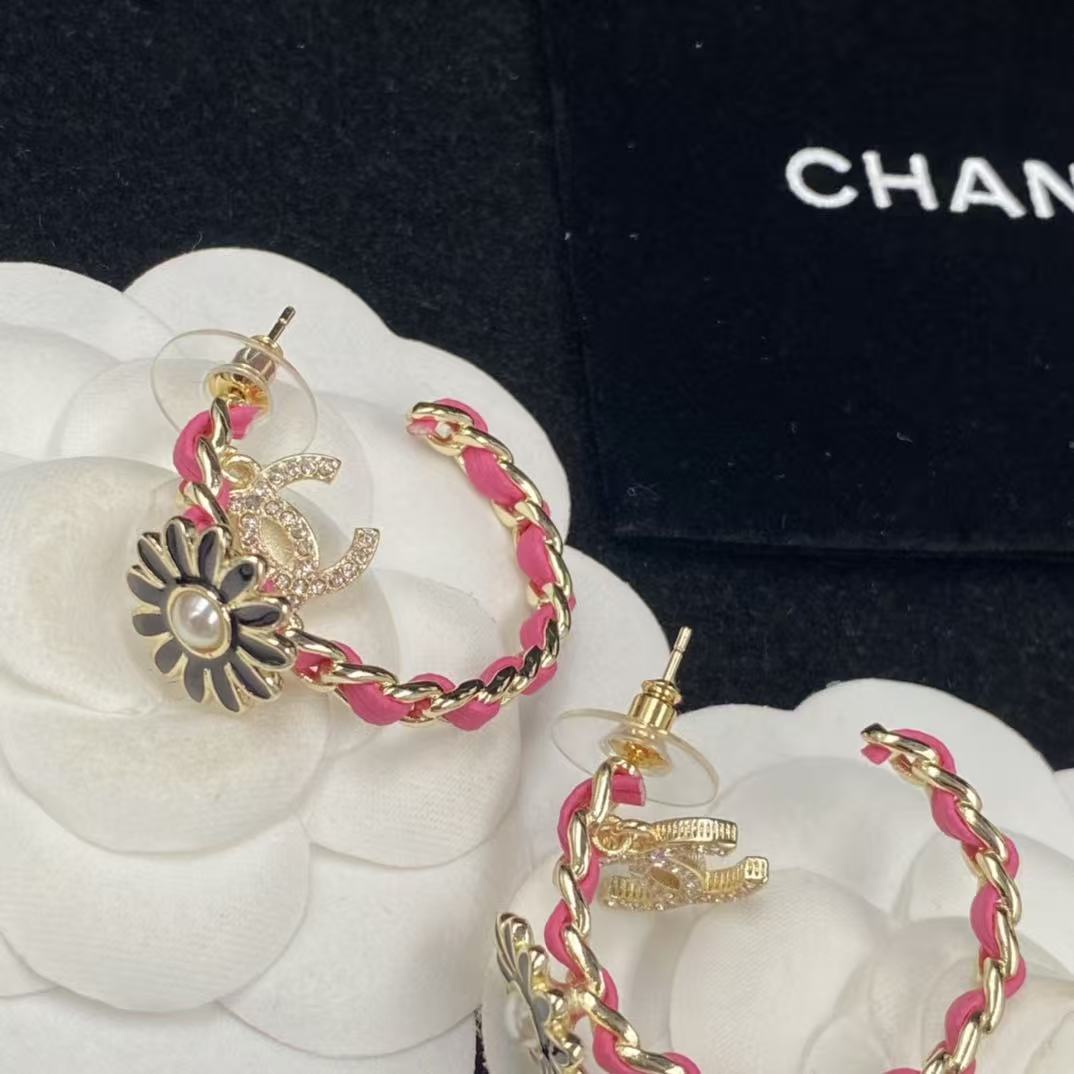 CHANE1 ピンクフラワー ダブルCフーピアス【50％割引+送料無料】
