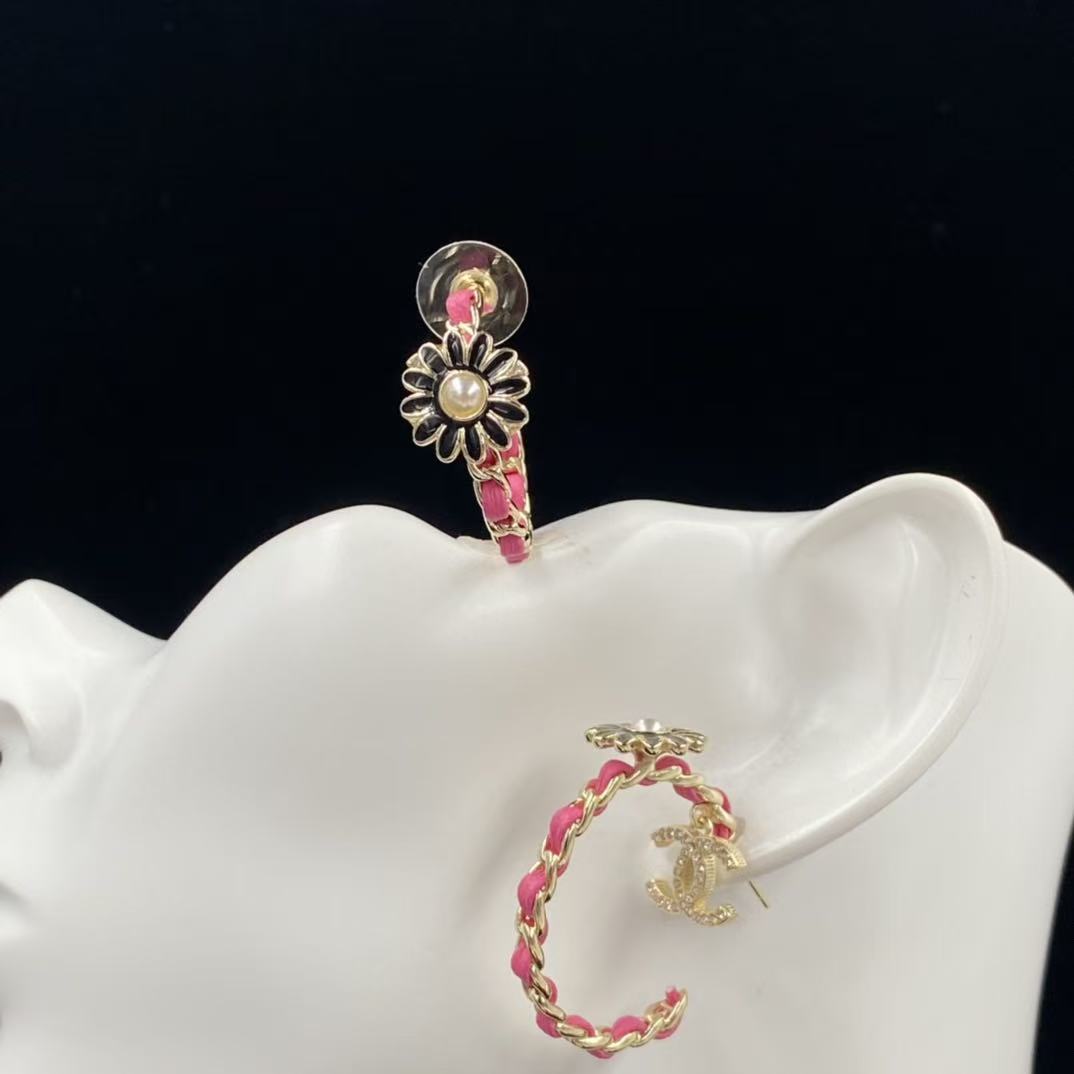 CHANE1 ピンクフラワー ダブルCフーピアス【50％割引+送料無料】