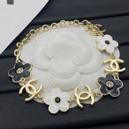 CHANE1 フローラルダブルCブレスレット【50％割引+送料無料】