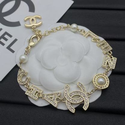 CHANE1 ダブルCパールブレスレット【50％割引+送料無料】