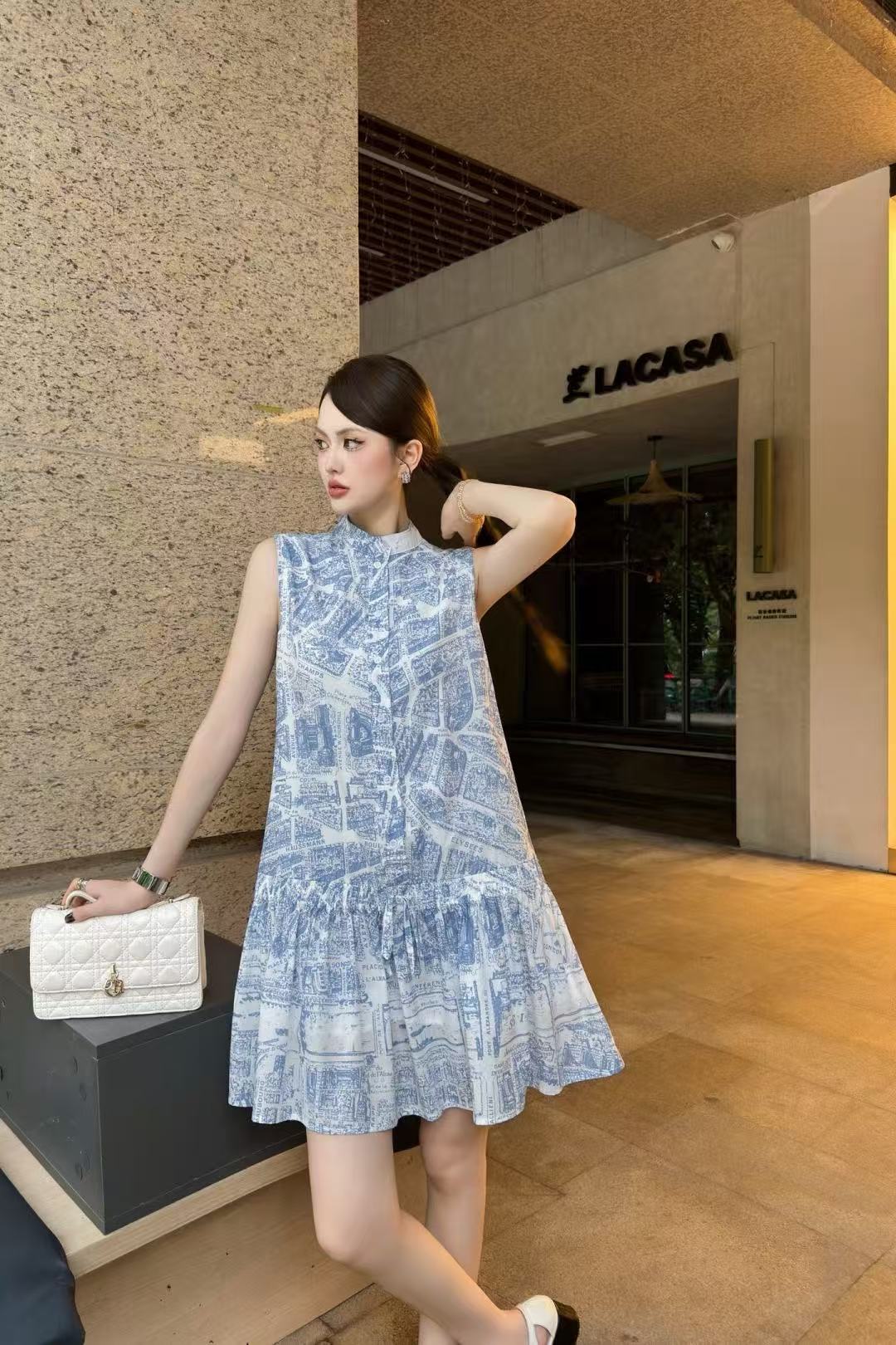 DI0Rプリント柄のノースリーブドレス【50％割引+送料無料】