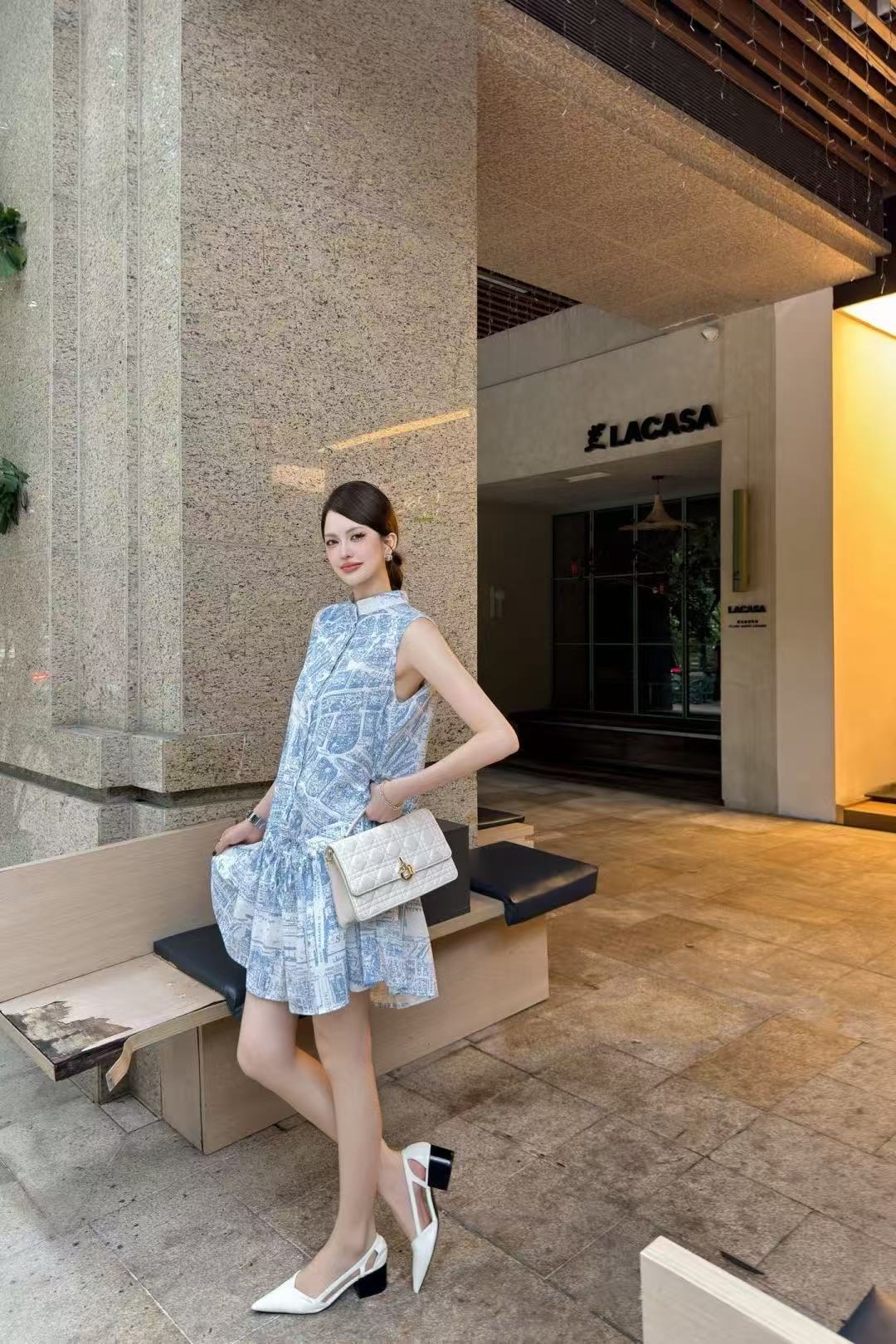 DI0Rプリント柄のノースリーブドレス【50％割引+送料無料】