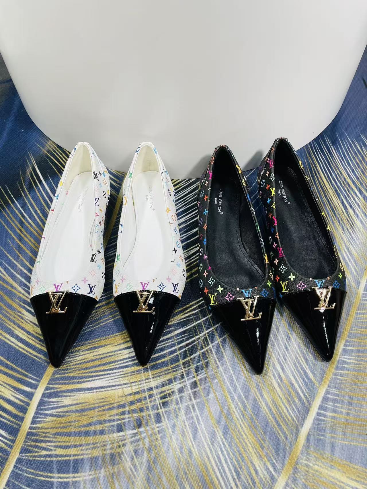 LV高品質プリント牛革フラットシューズ【50％割引+送料無料】
