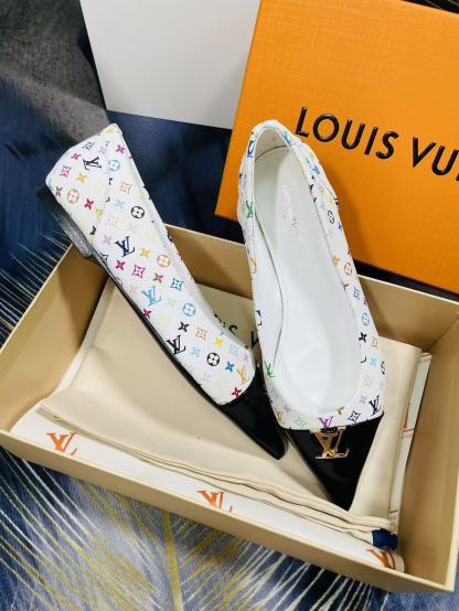 LV高品質プリント牛革フラットシューズ【50％割引+送料無料】
