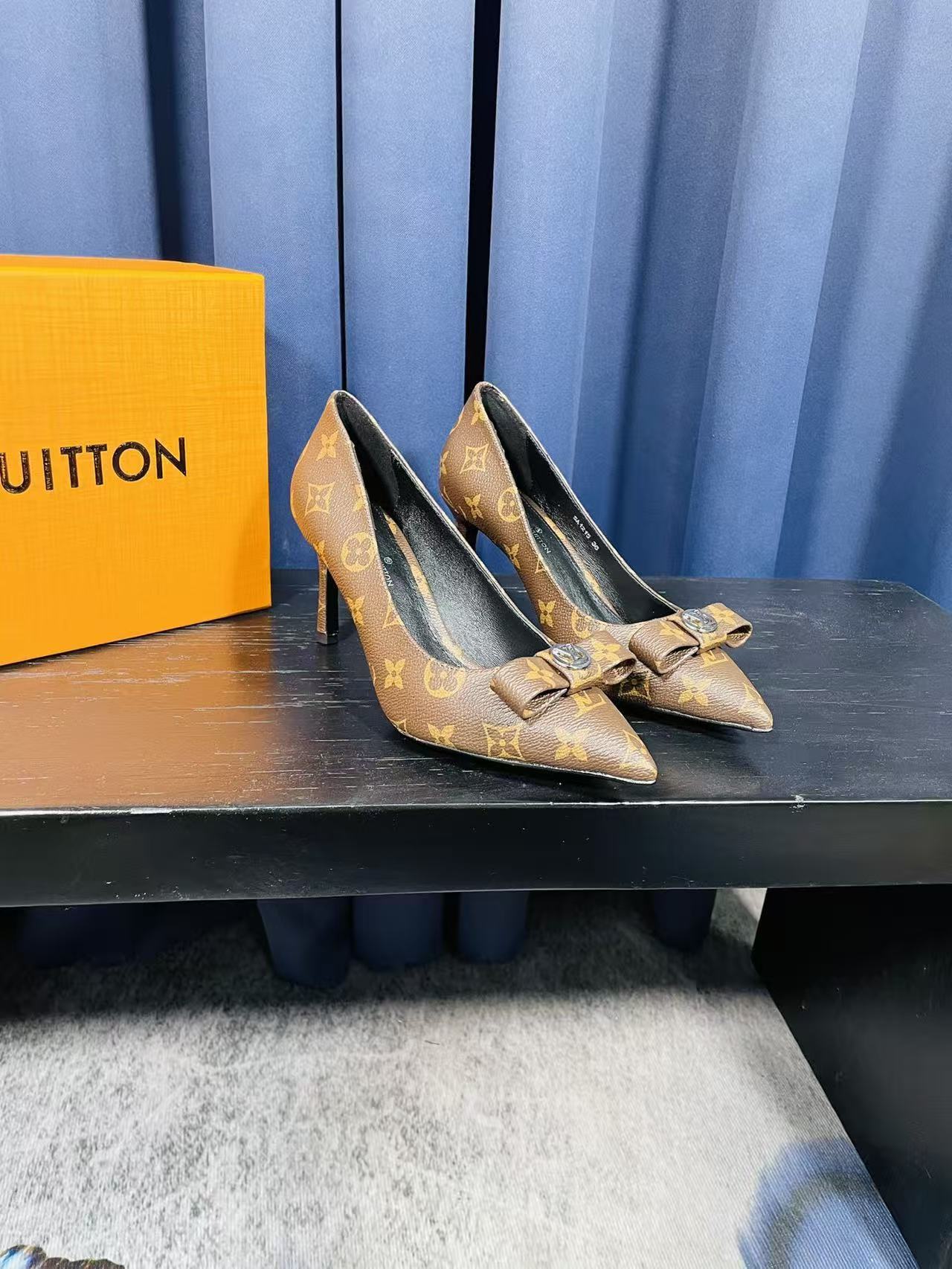 LV高品質のエナメルレザー製ハイヒール【50％割引+送料無料】