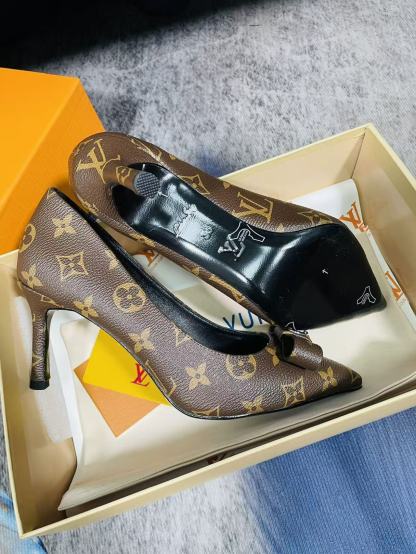 LV高品質のエナメルレザー製ハイヒール【50％割引+送料無料】