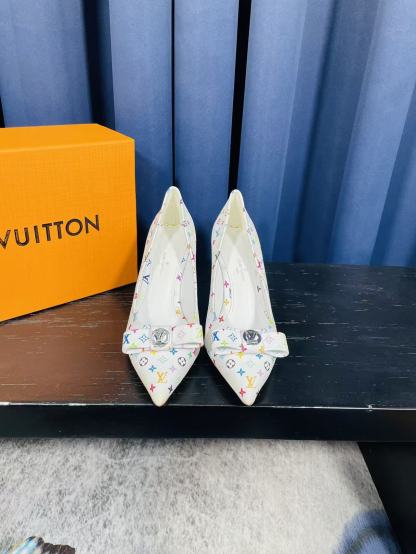 LV高品質のエナメルレザー製ハイヒール【50％割引+送料無料】