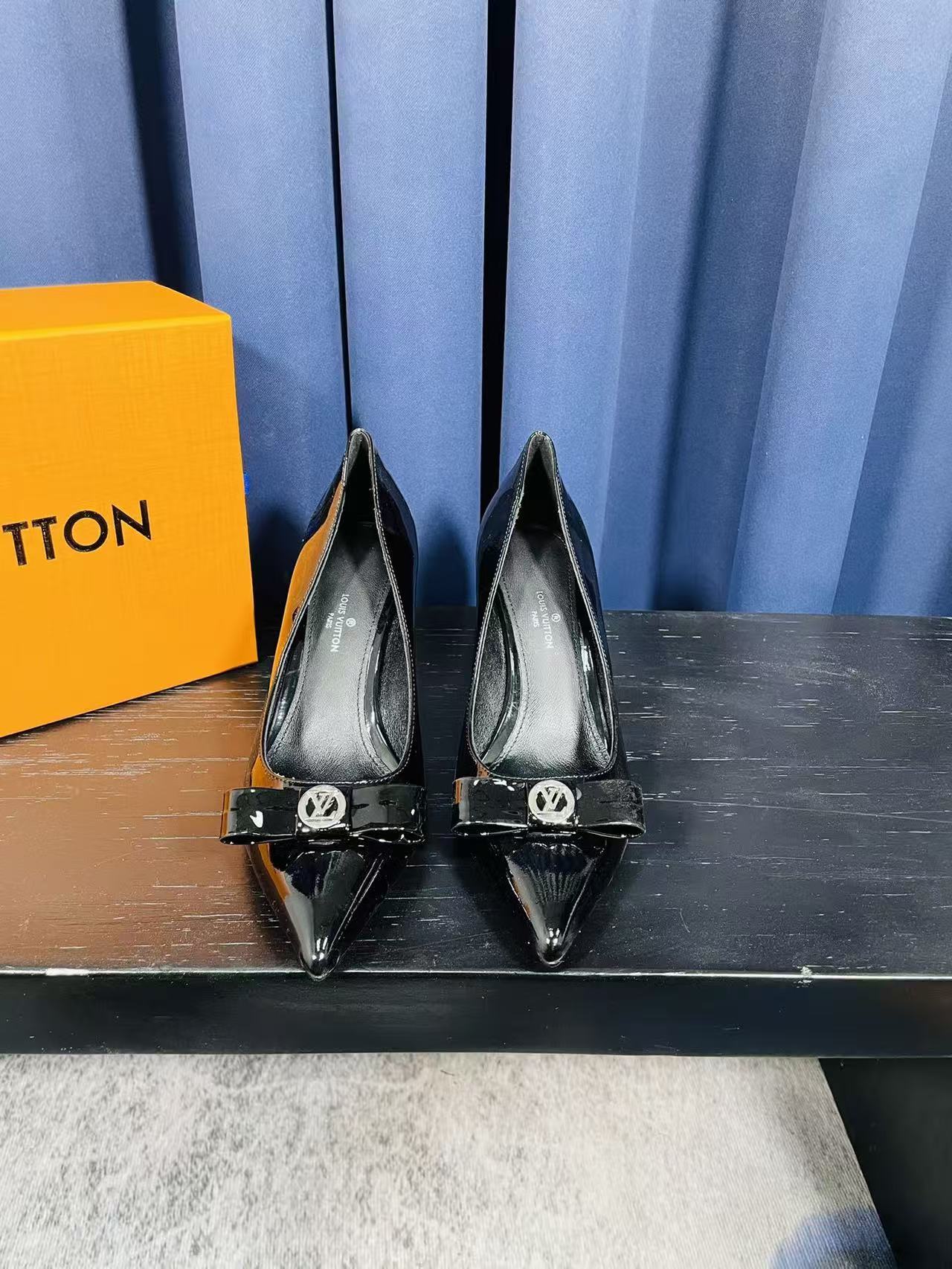 LV高品質のエナメルレザー製ハイヒール【50％割引+送料無料】