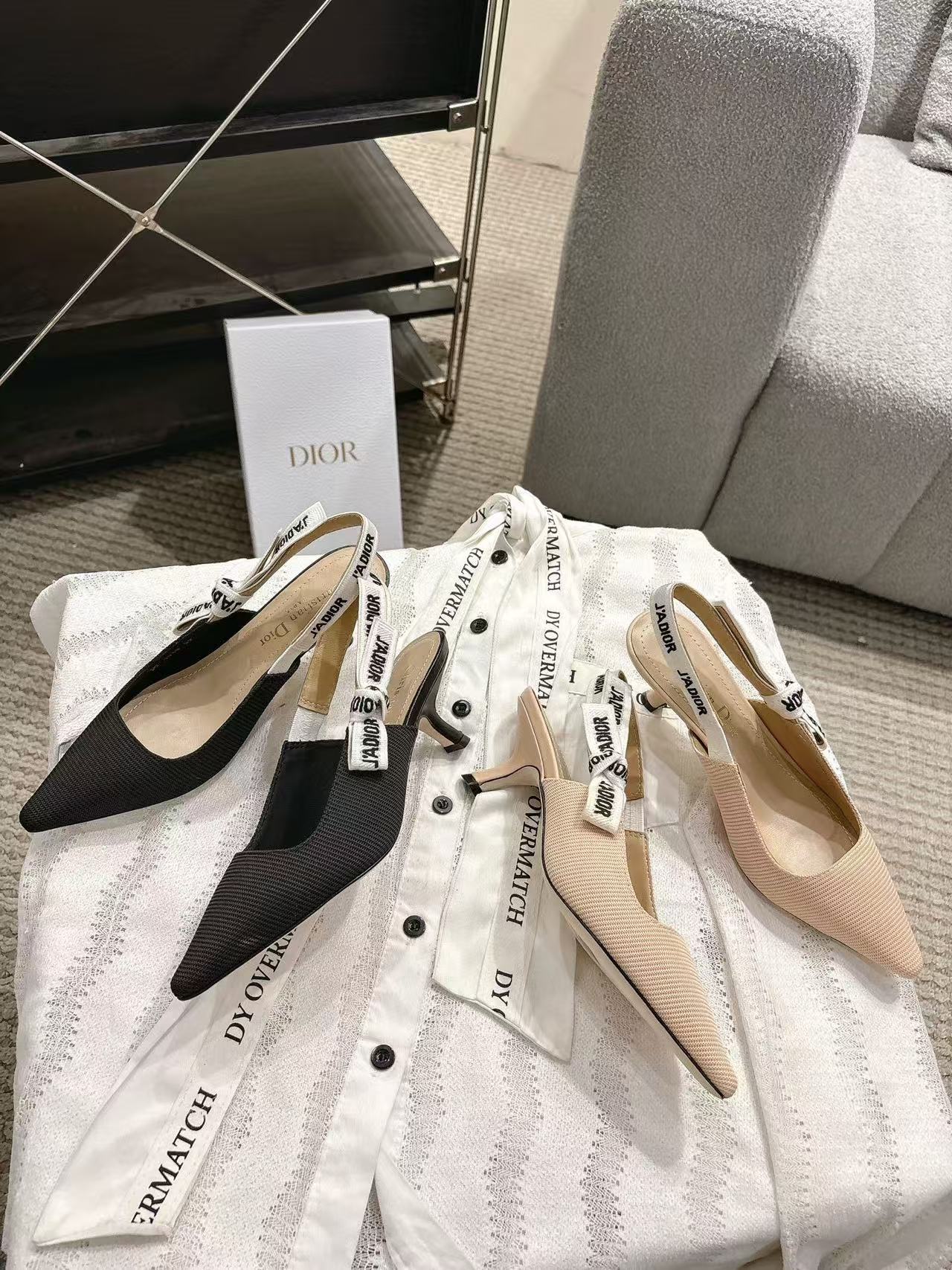 DI0R高品質のポインテッドトゥのローヒールシューズ【50％割引+送料無料】