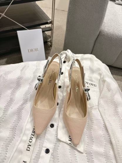 DI0R高品質のポインテッドトゥのローヒールシューズ【50％割引+送料無料】