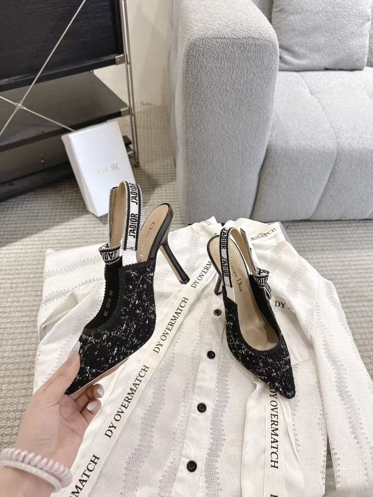 DI0R高品質の刺繍リボン付きハイヒール／フラットシューズ【50％割引+送料無料】