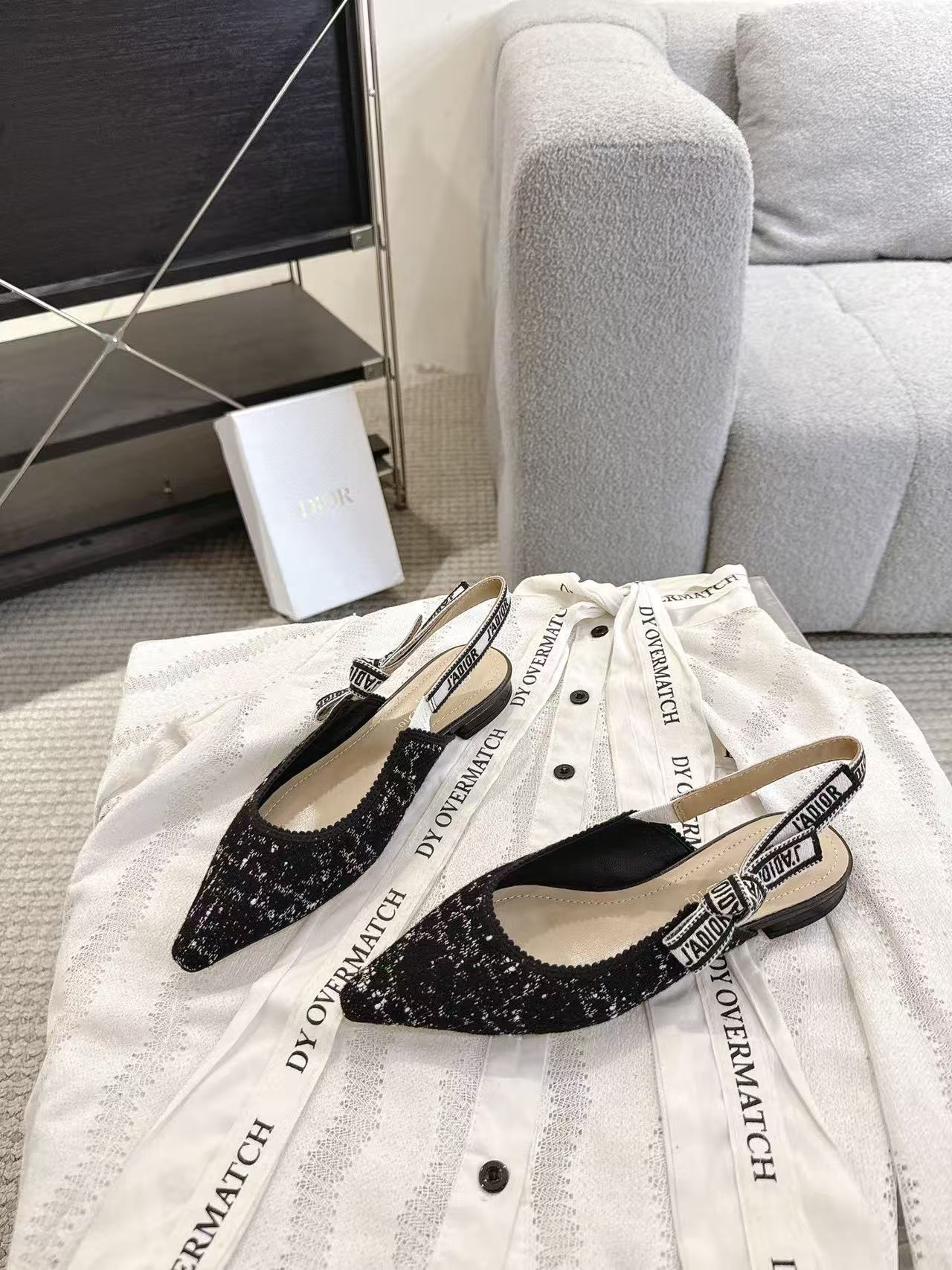 DI0R高品質の刺繍リボン付きハイヒール／フラットシューズ【50％割引+送料無料】