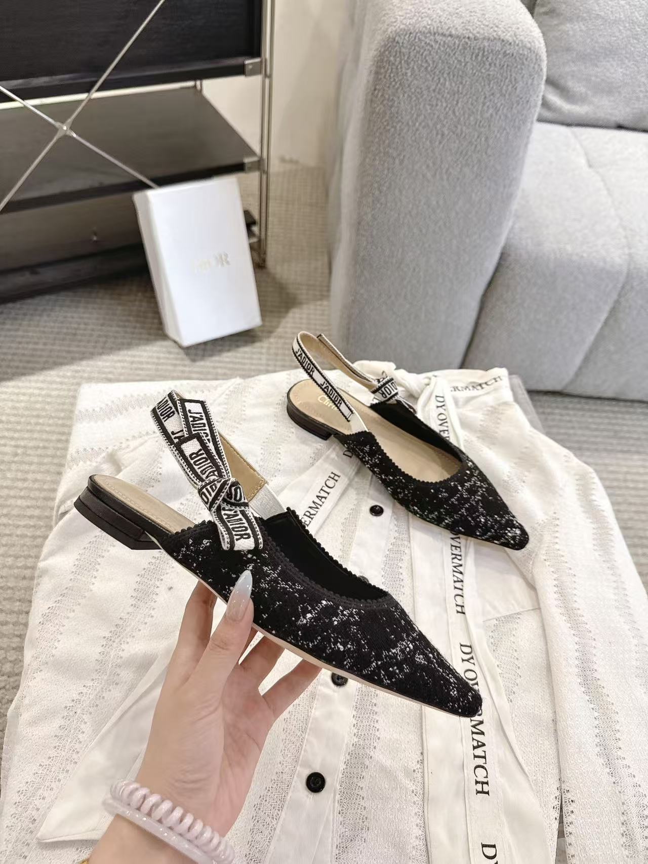 DI0R高品質の刺繍リボン付きハイヒール／フラットシューズ【50％割引+送料無料】