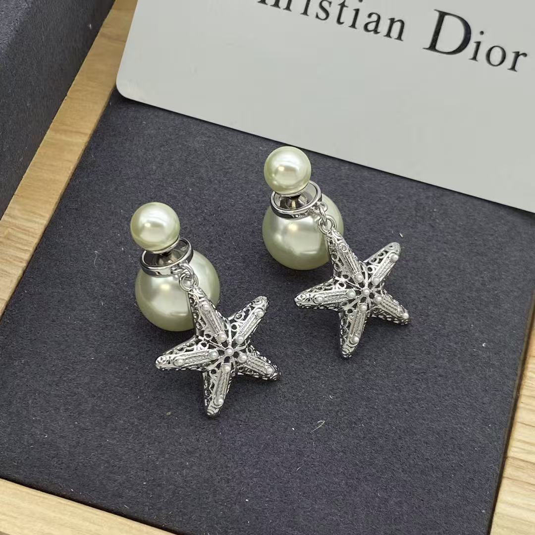 DI0R五芒星パールイヤリング【50％割引+送料無料】