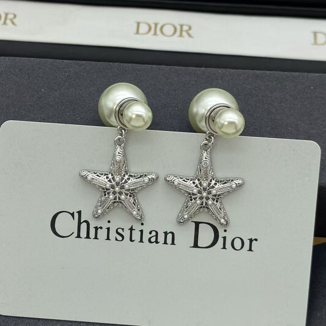 DI0R五芒星パールイヤリング【50％割引+送料無料】