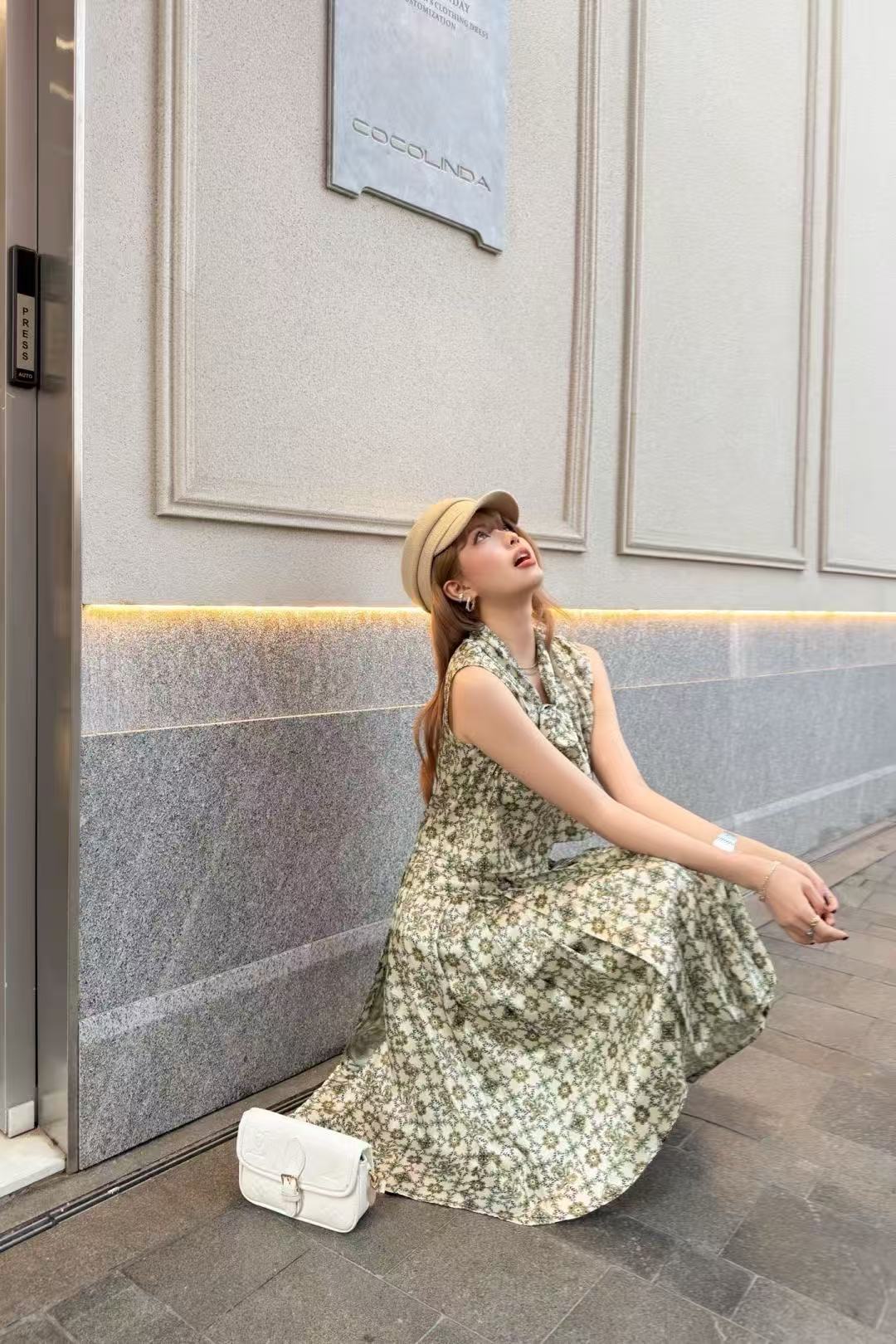 LVプリント柄のベストとスカートのツーピースセット【50％割引+送料無料】