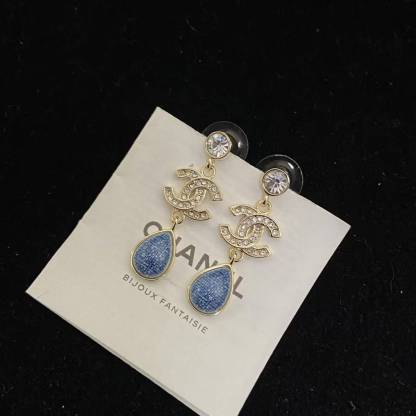 CHANE1 ダブルC ブルーダイヤモンドスタッドピアス【50％割引+送料無料】