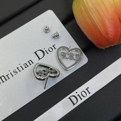 DI0Rパール文字イヤリング【50％割引+送料無料】