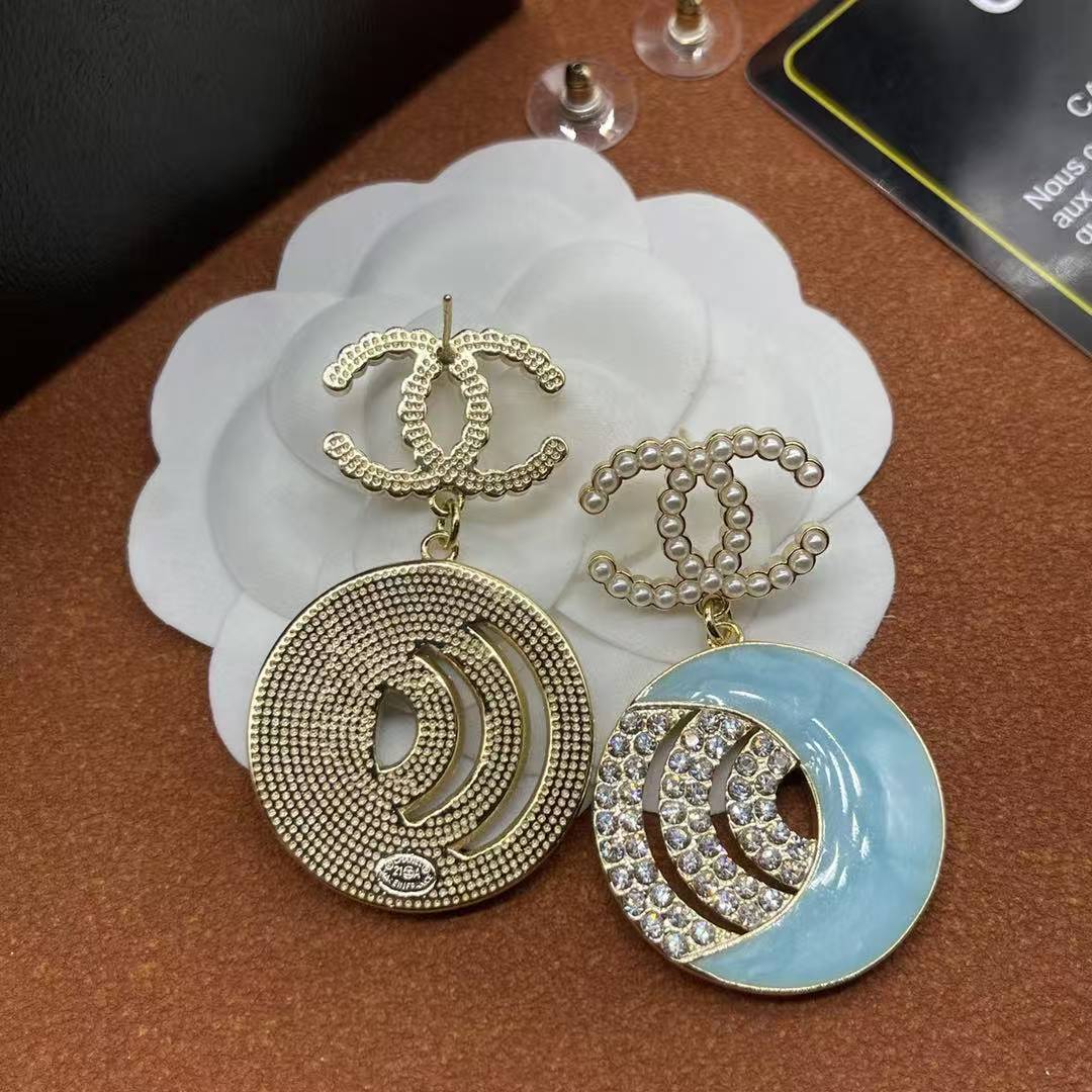 CHANE1 ダブルCダイヤモンド ブルースタッドピアス【50％割引+送料無料】