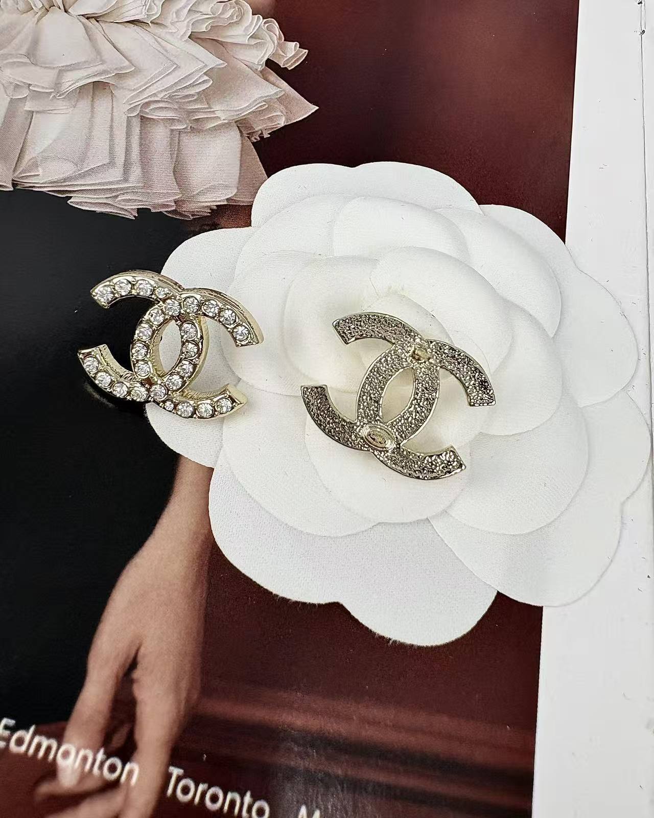 CHANE1 ダブルC ダイヤモンドスタッドピアス【50％割引+送料無料】