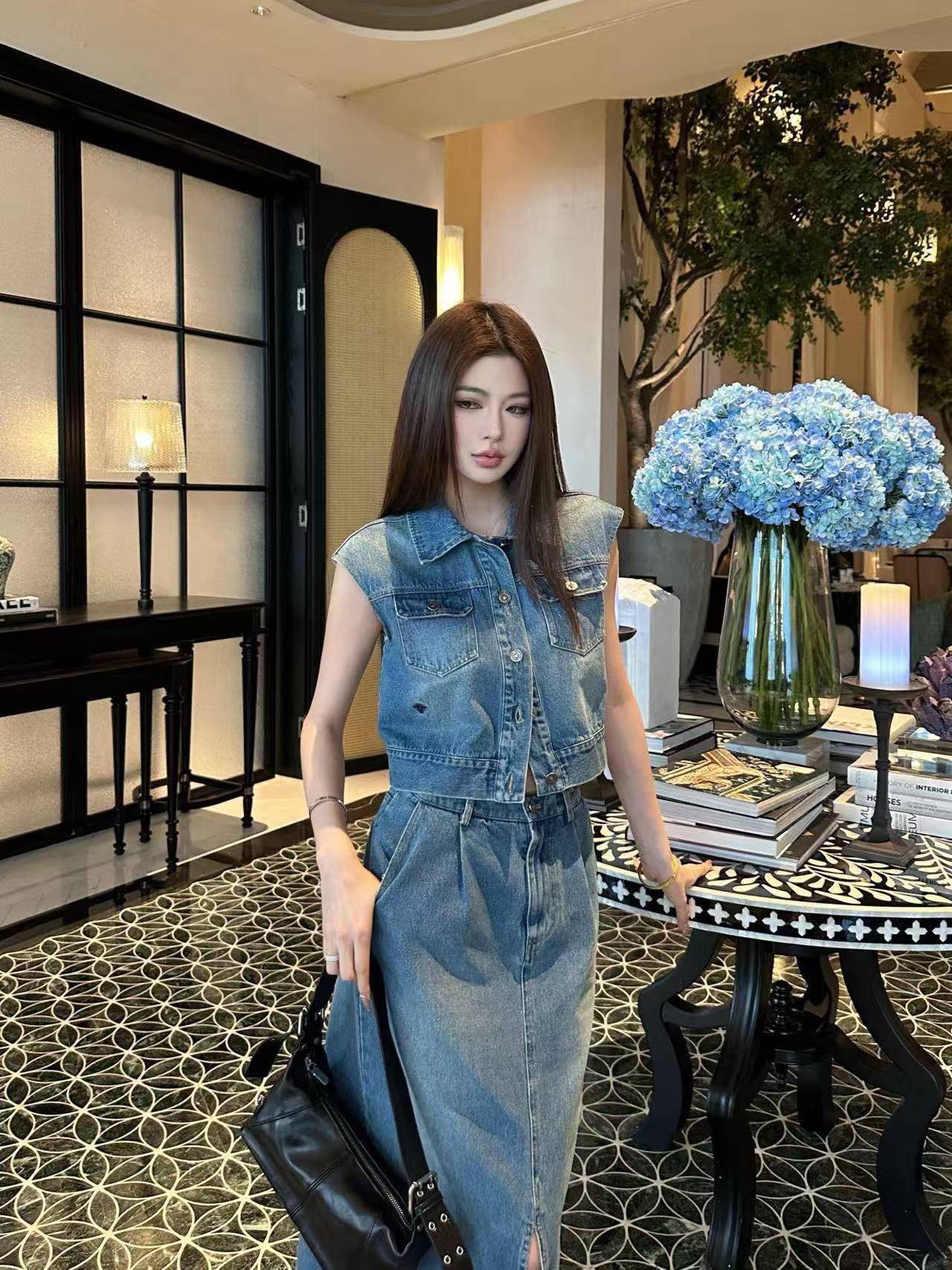 DIOR上質デニム ベスト＆スカート 2点セット【50％割引+送料無料】